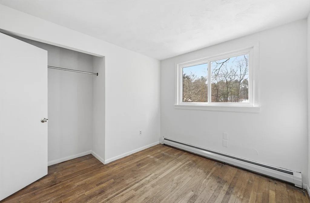 43 Little John Dr, Billerica