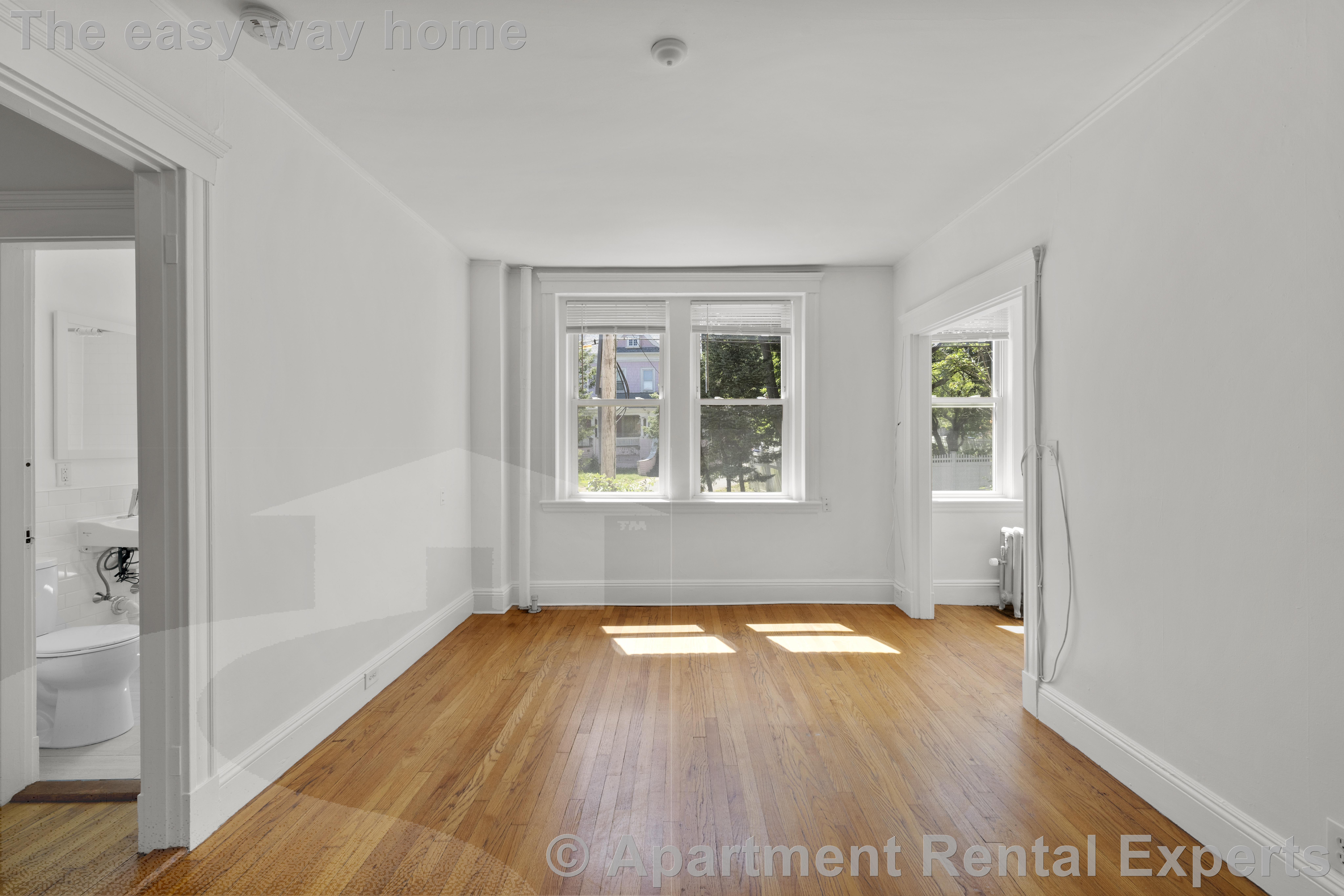 172 Maple St, Malden Center