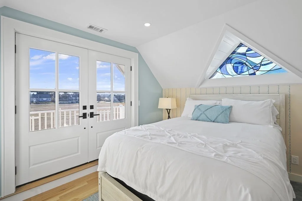 9 Tuckernuck Ave, Oak Bluffs