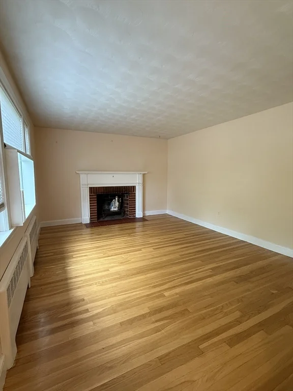 15 Swan St, West Roxbury