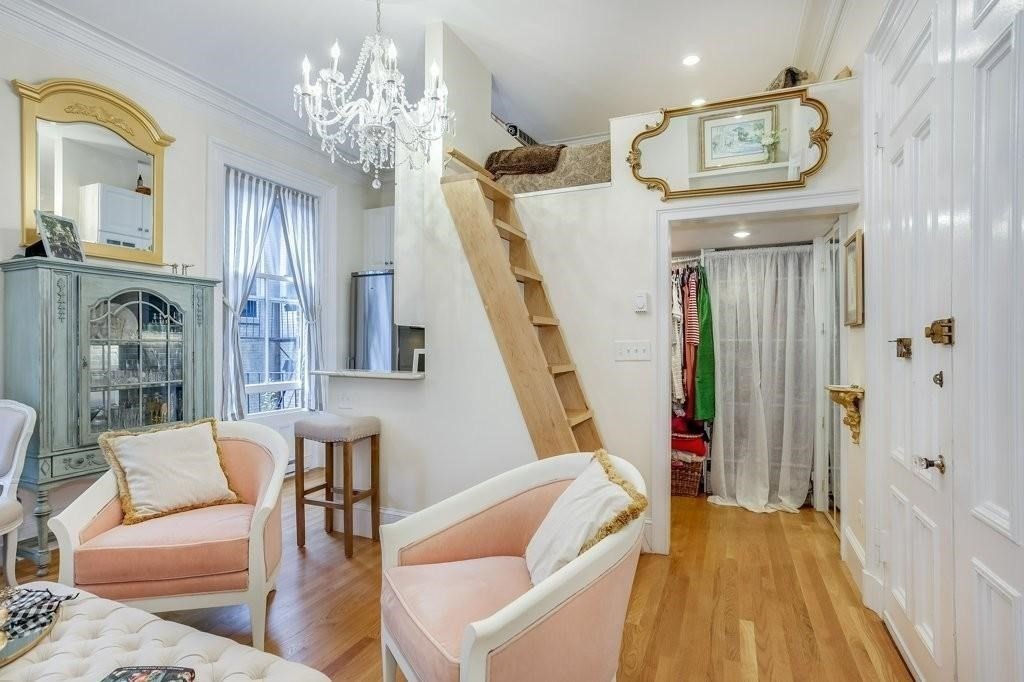 376 Marlborough St, Back Bay