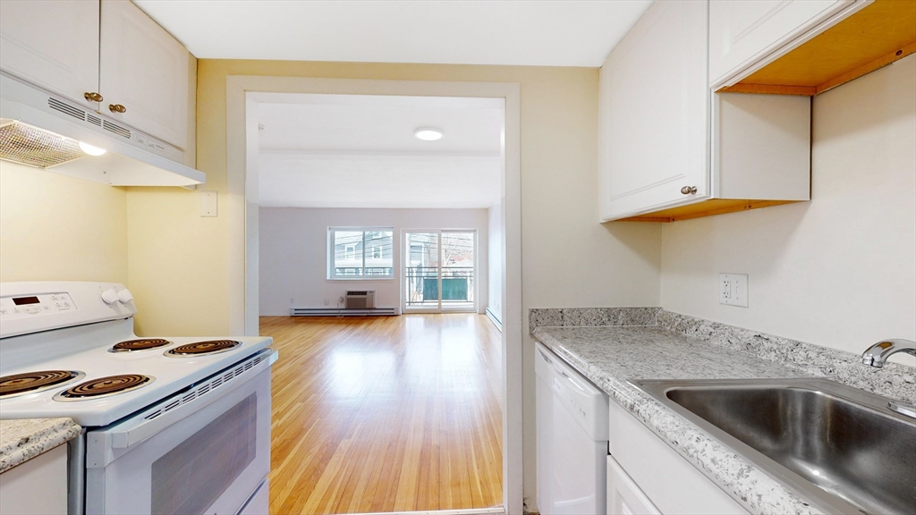 525 Highland Ave, Malden