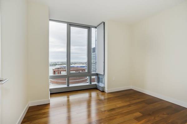 3 bed, 2 bath apartment for rent at 25 Northern Ave Unit 1619, Seaport District — photo 7 of 13