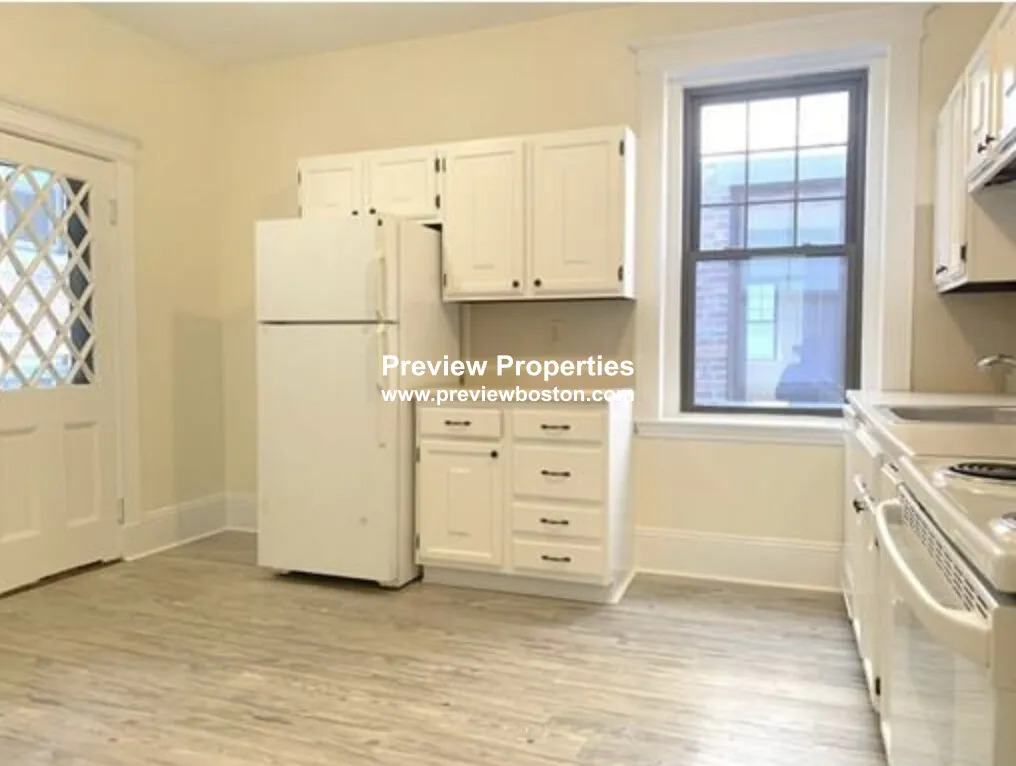 75 Longwood Ave, Coolidge Corner