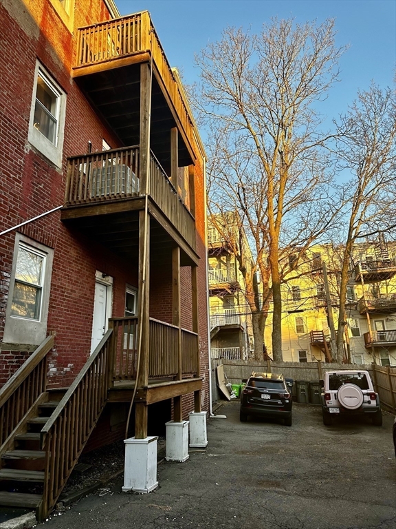 48 Mercer St, South Boston