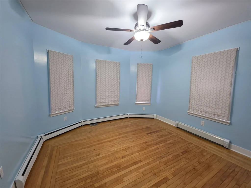 32 Bellevue St, Lowell