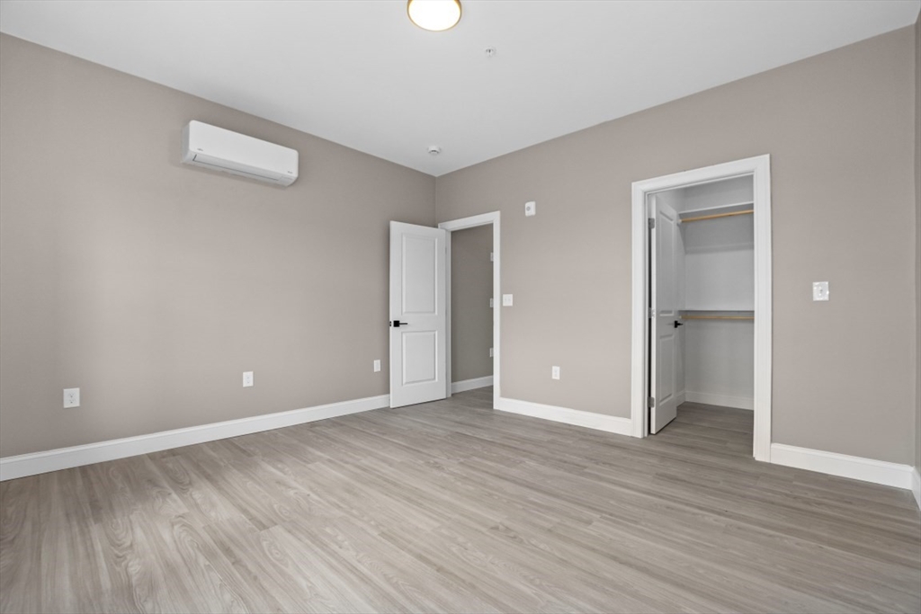 5 Washington Ave, Revere