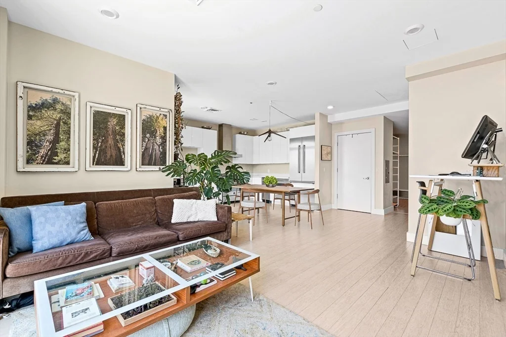 121 Portland St, North End