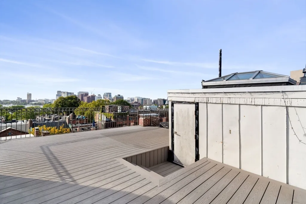 64 West Cedar St, Beacon Hill