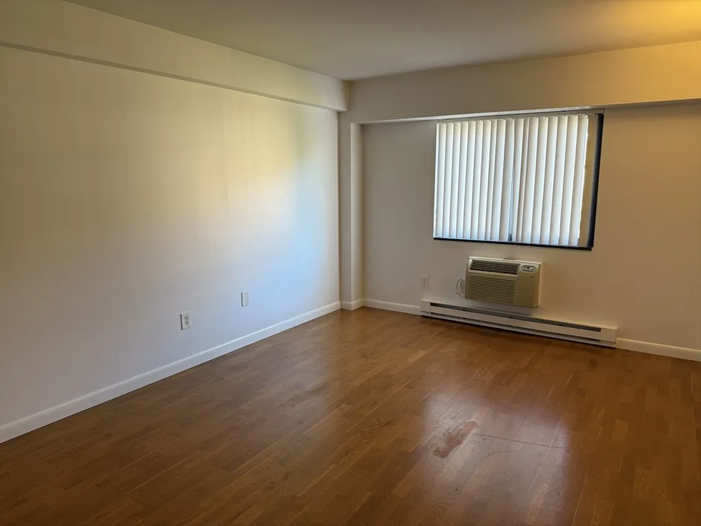 125 Pleasant St, Coolidge Corner