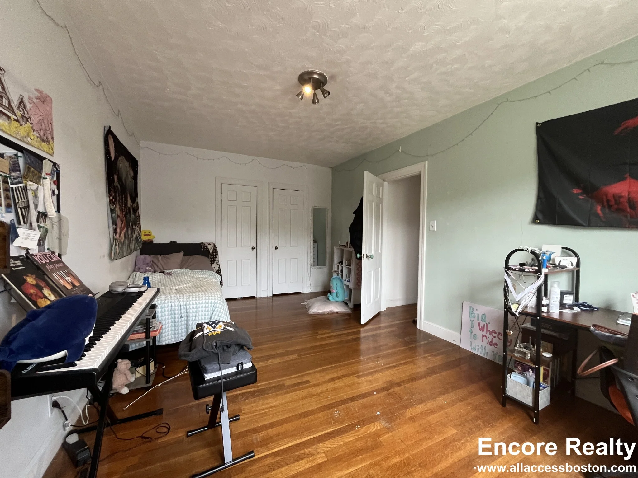 20 Fairbanks St, Brookline
