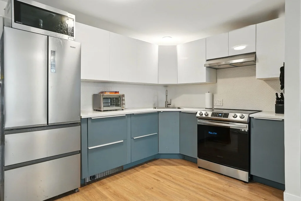 80 E Brookline St, South End