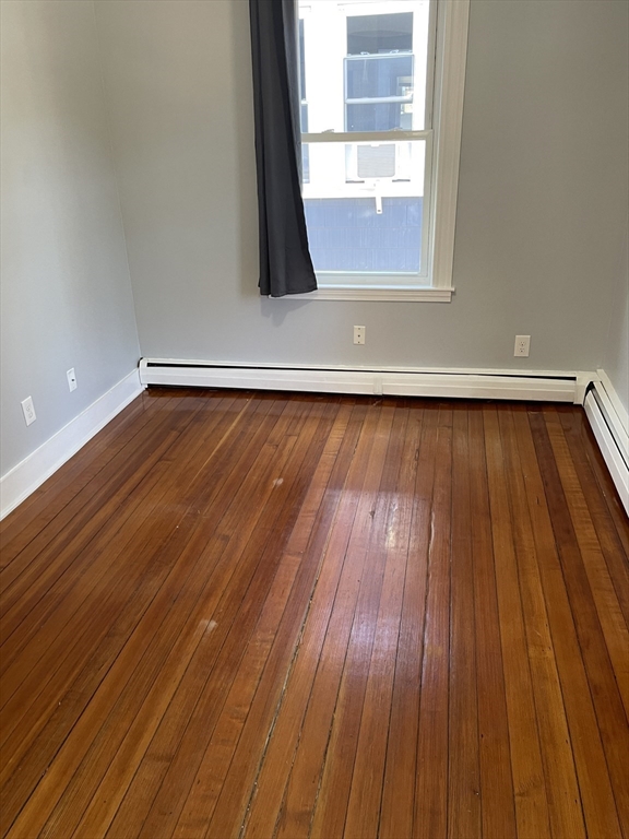 330 Western Ave, Riverside