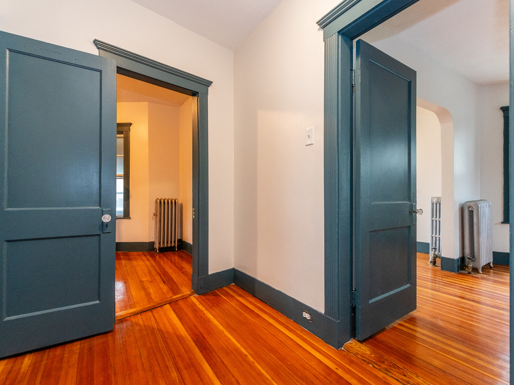 5 bed, 2 bath apartment for rent at 46 Shepton St Unit 2, Dorchester — photo 7 of 64