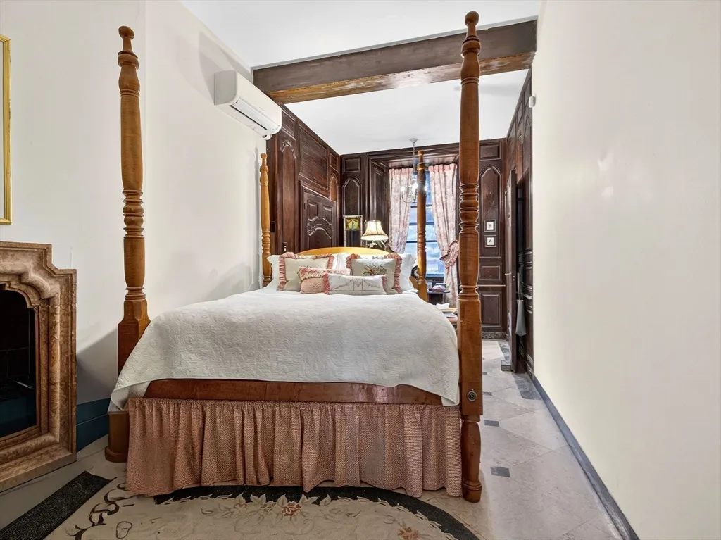 93 Beacon St, Beacon Hill