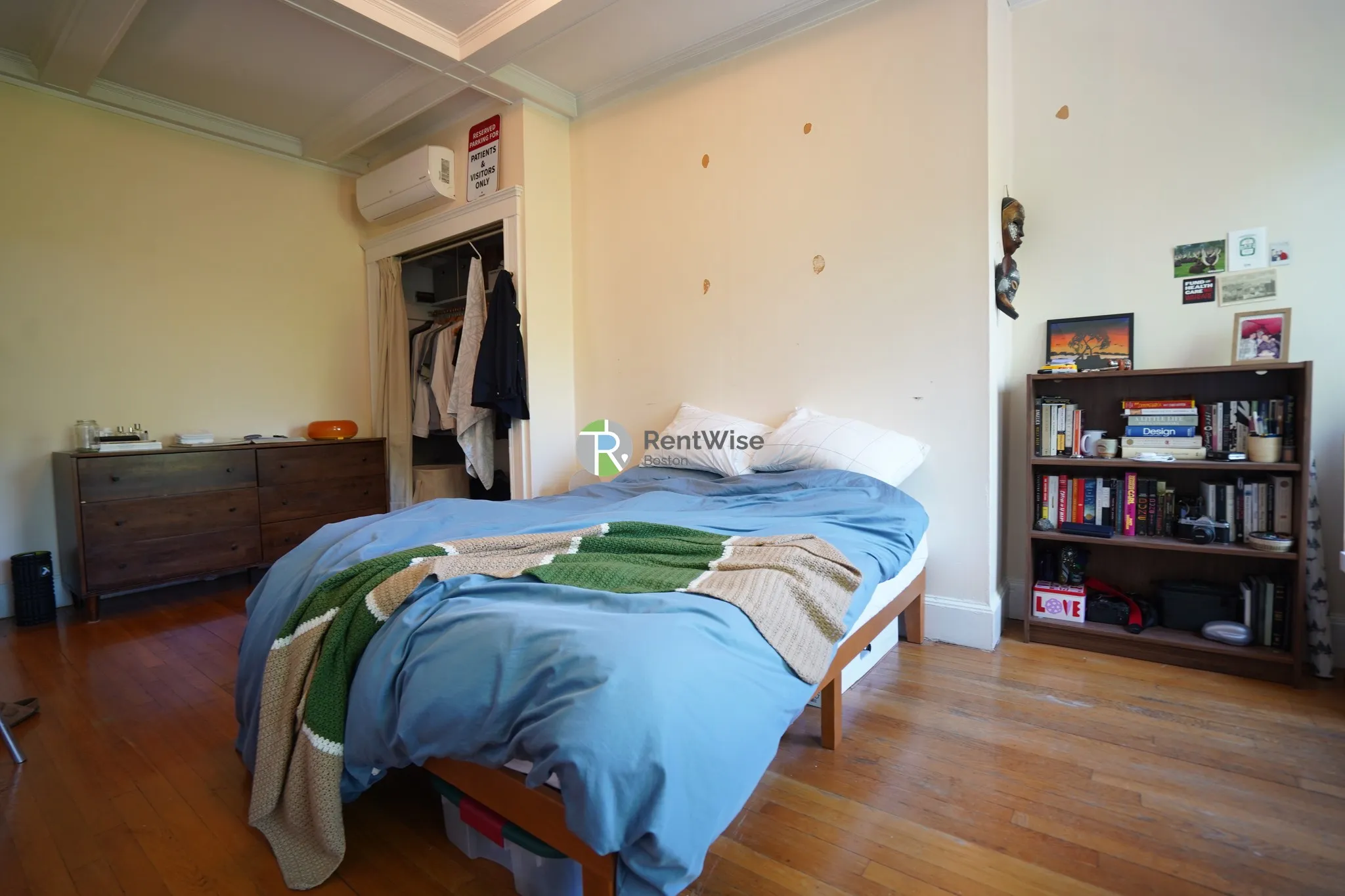 128 Fuller St, North Brookline