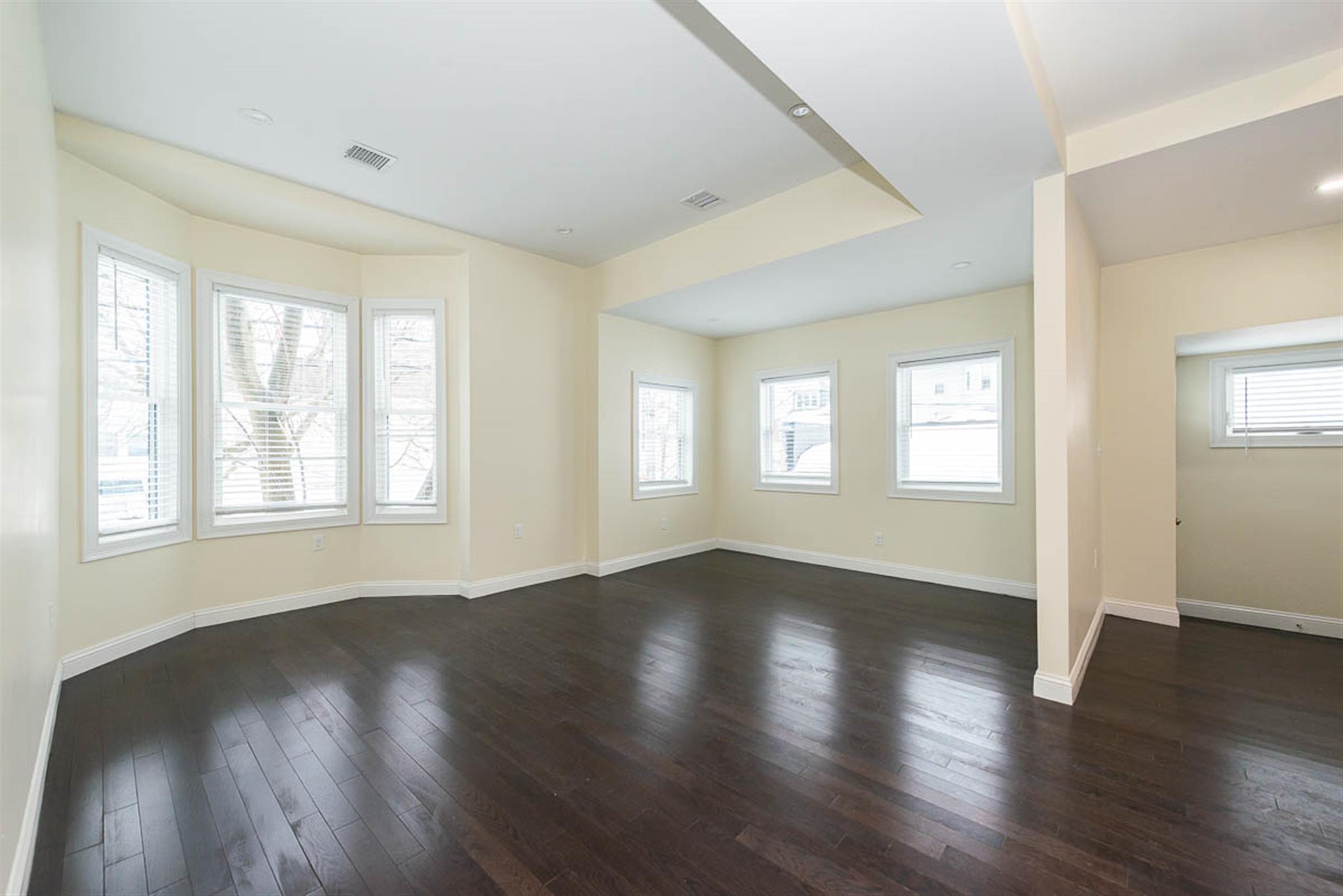 10 Marion St, South Medford