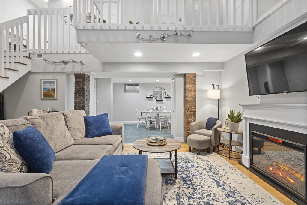 166 Ashmont St, Dorchester