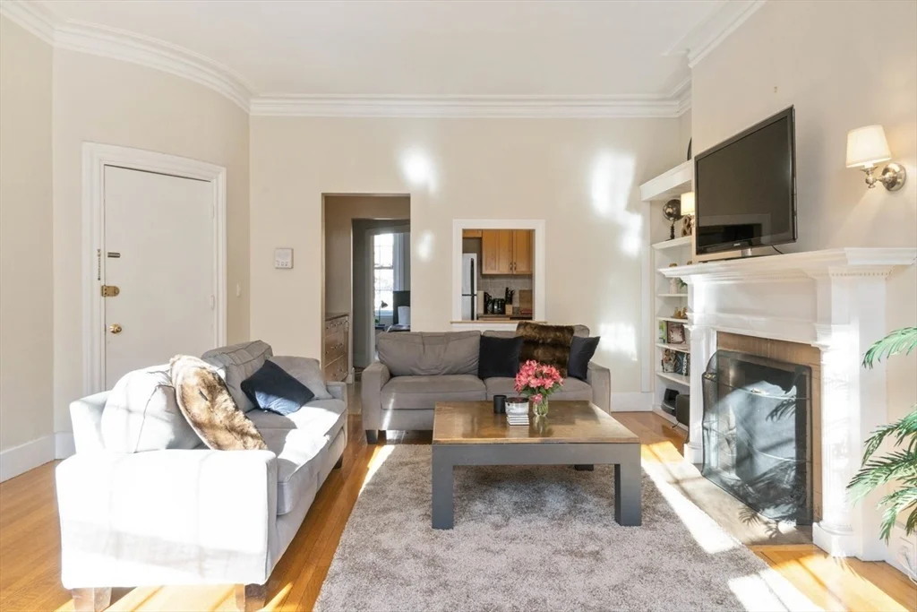 77 Marlborough St, Back Bay