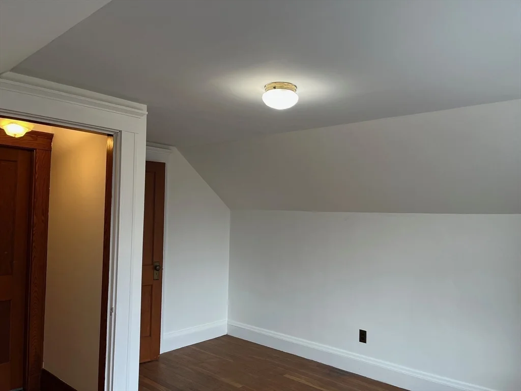 42 School St, Arlington