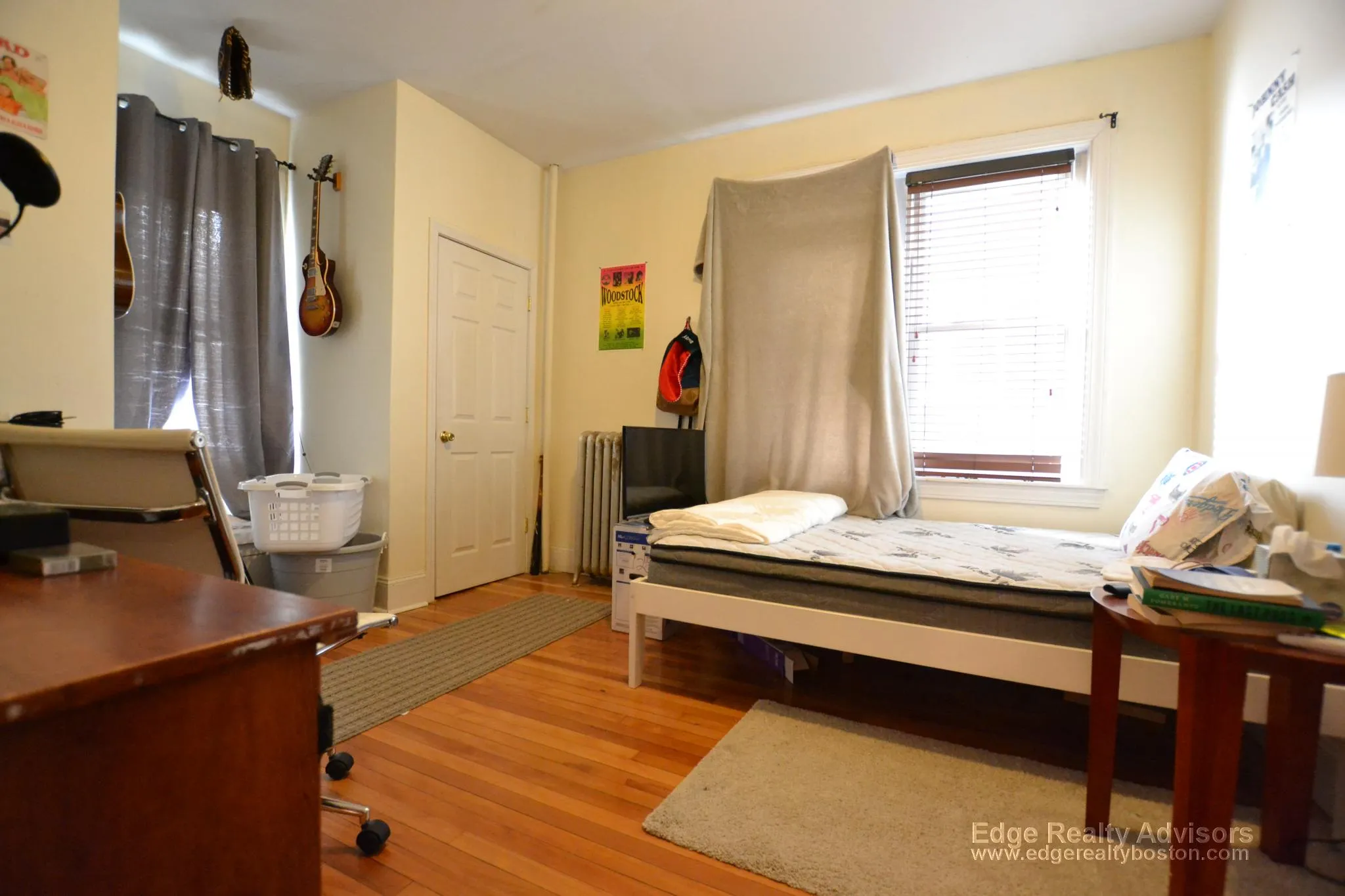 65 Thatcher St, North Brookline