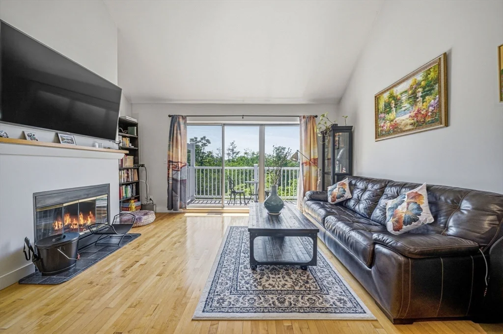 20 Ship Ave, Glenwood