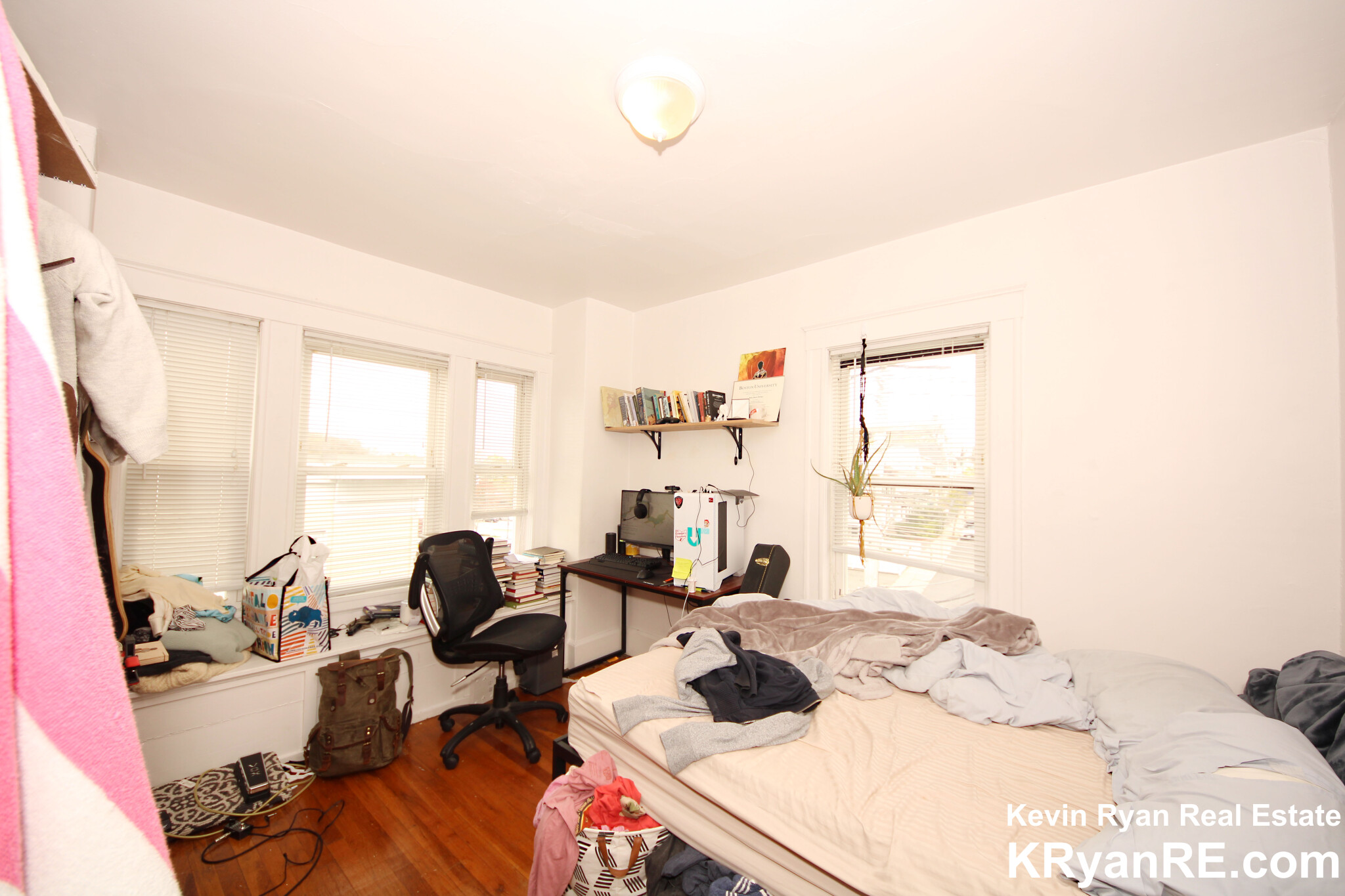 11 Breck Ave, Oak Square