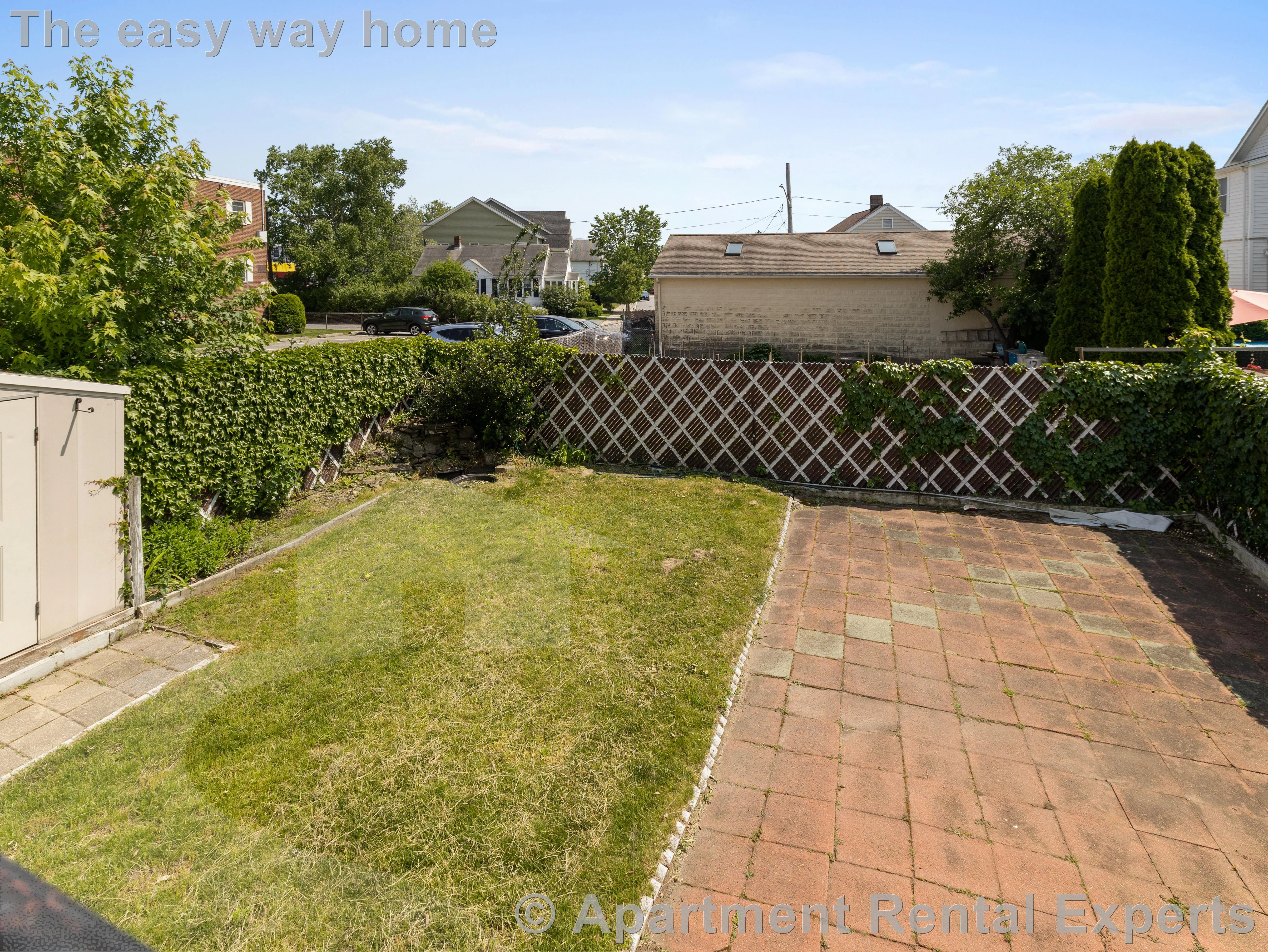 16 Windsor Rd, Tufts