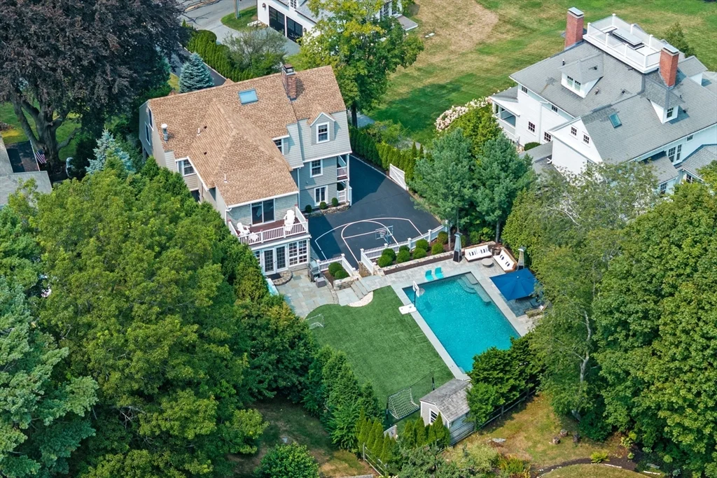 59 Harbor Ave, Marblehead Neck