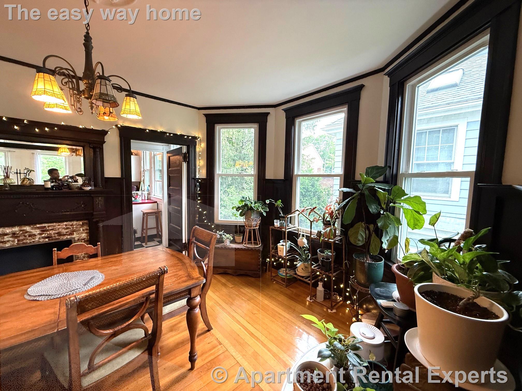 13 Standish St, Huron Village