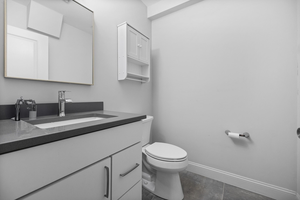 80 Everett St, East Boston