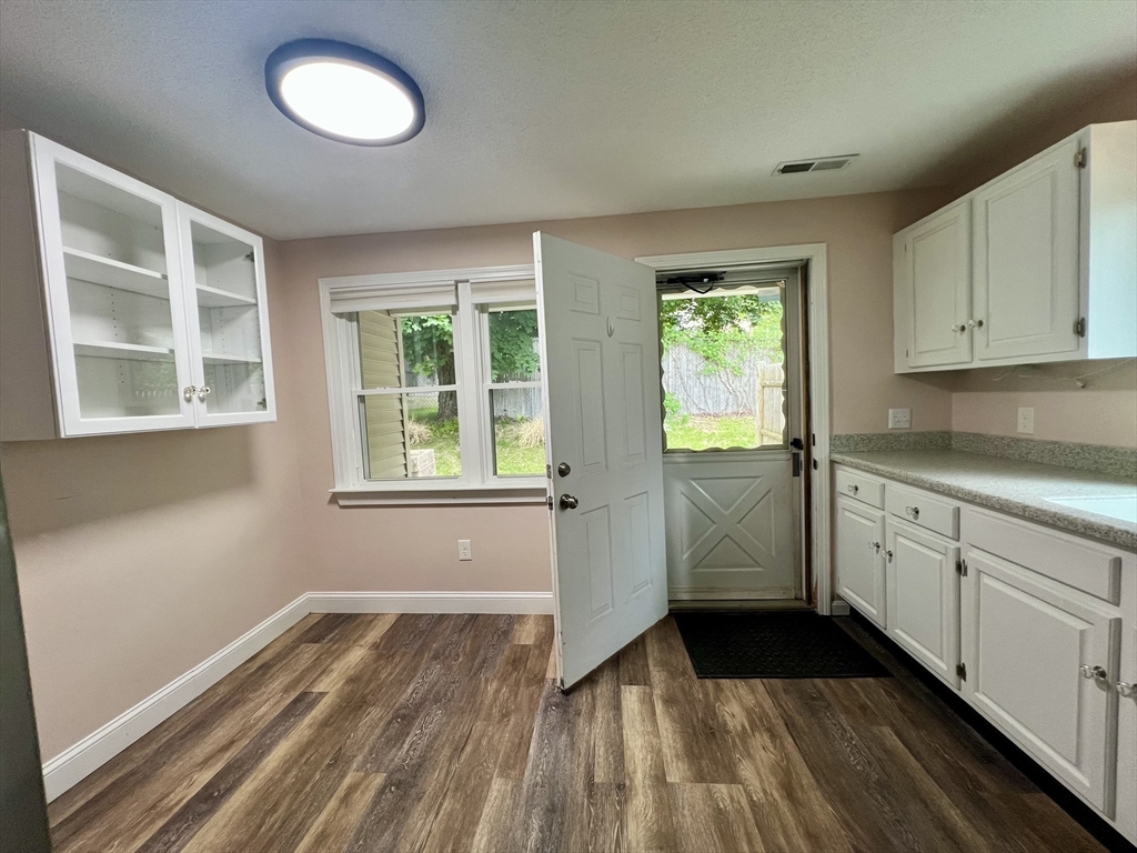 103 Main St, Pepperell