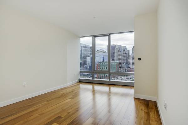 3 bed, 2 bath apartment for rent at 25 Northern Ave Unit 1619, Seaport District — photo 4 of 13