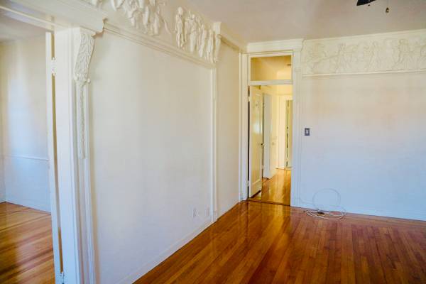 3 bed, 1 bath apartment for rent at 15 Beelvista Rd Unit 3, Brighton — photo 3 of 18