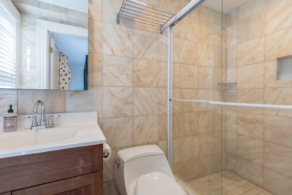 94 Appleton, South End