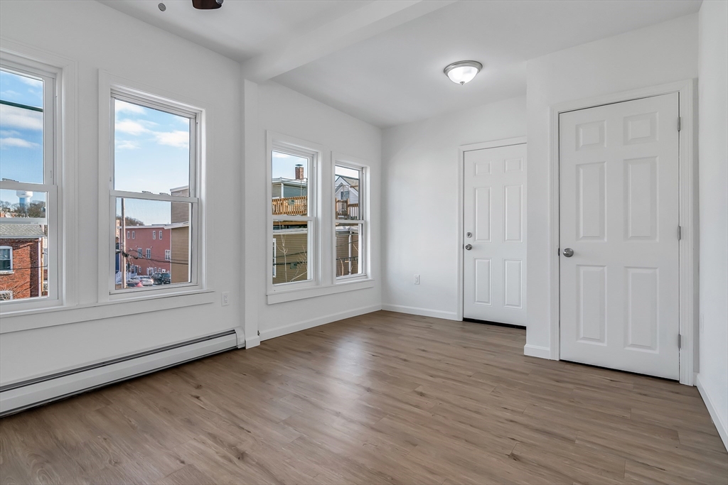 40 Summer St, Lawrence