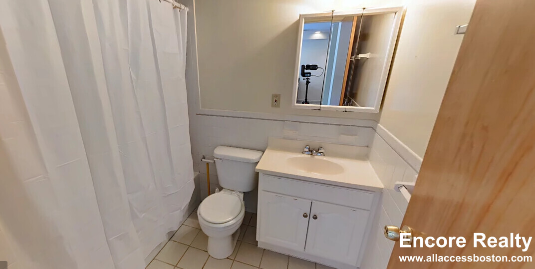 20 Queensberry St, Fenway