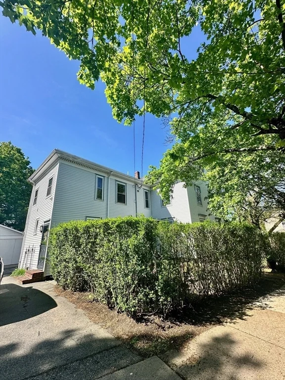 984 Chestnut St, Newton Upper Falls