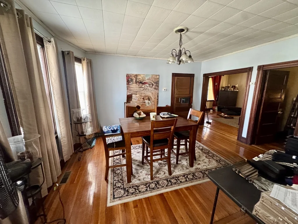 141 Whitwell St, Quincy