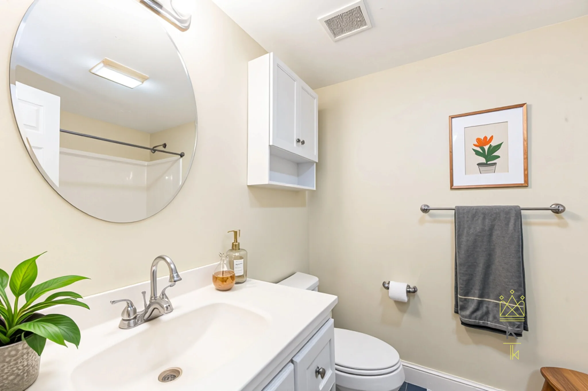 1090 Beacon St, Brookline