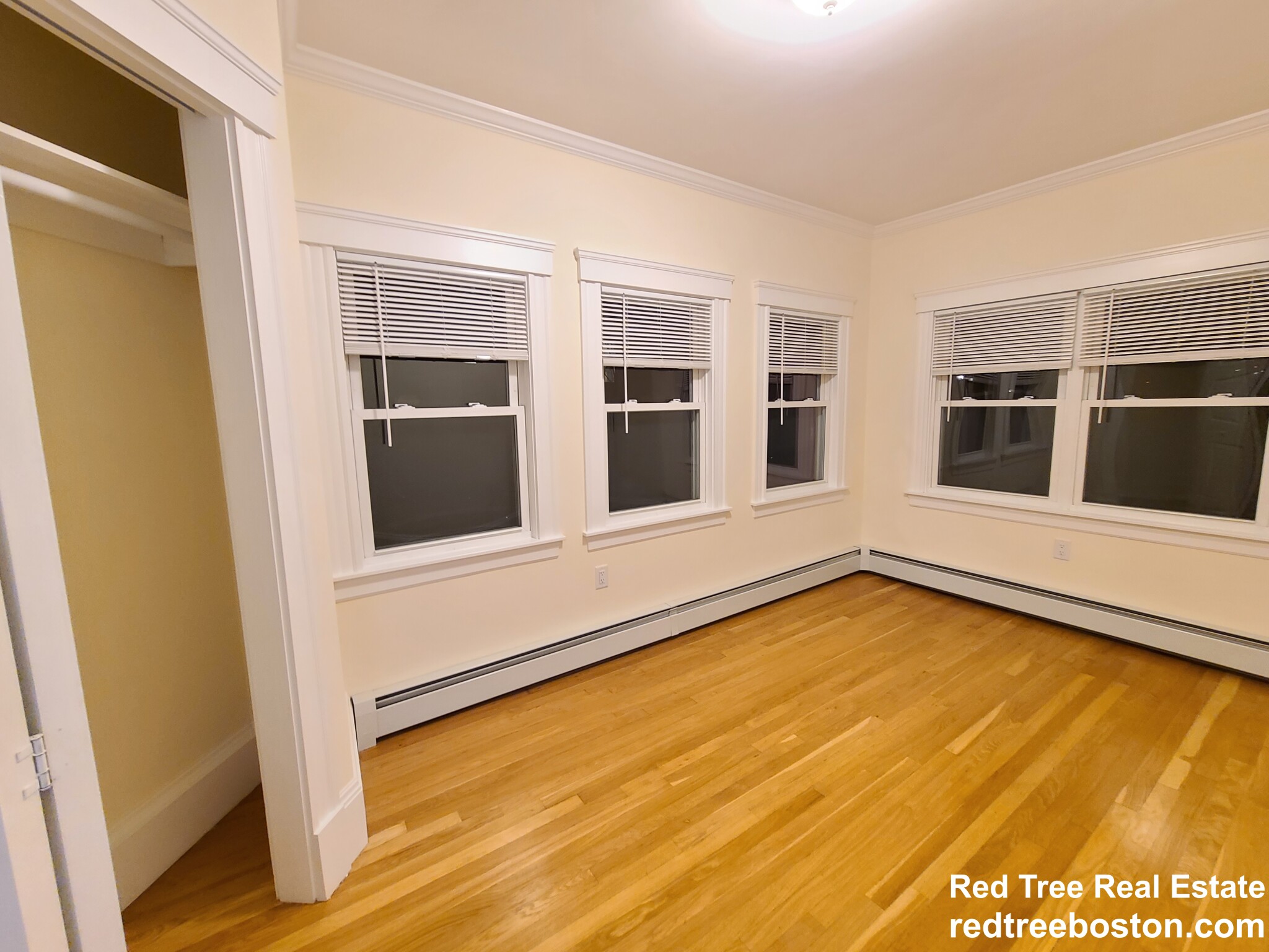 19 Fairbanks St, Griggs Park