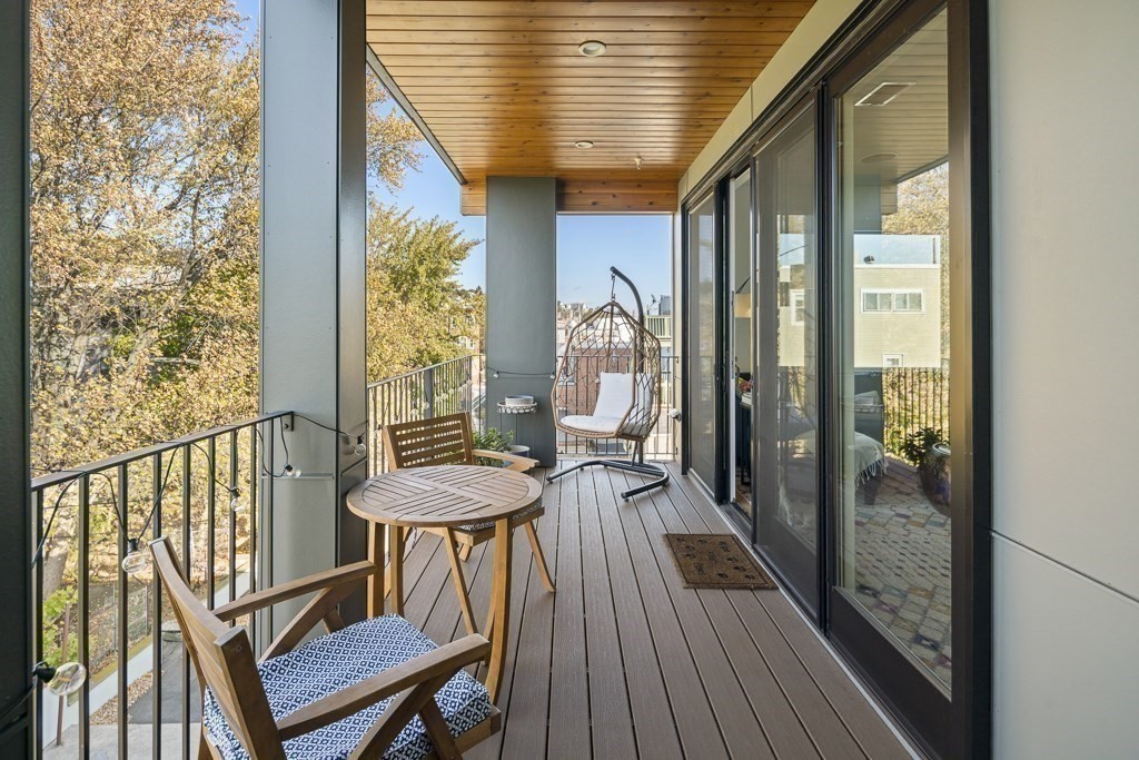 946 Saratgoa, East Boston