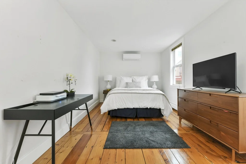 93 Dresser St, South Boston