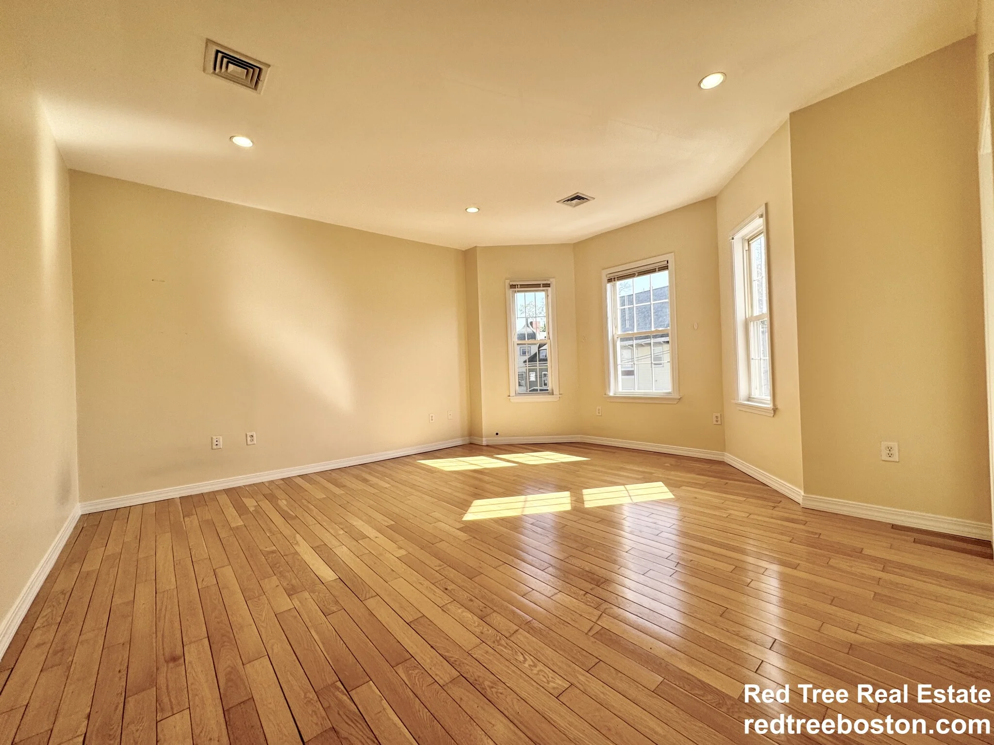 22 Elmore St, Roxbury