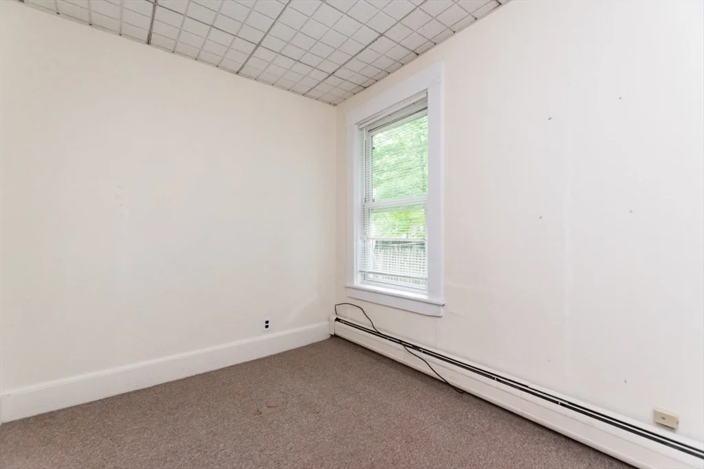 21-1 Spring St, Stoneham