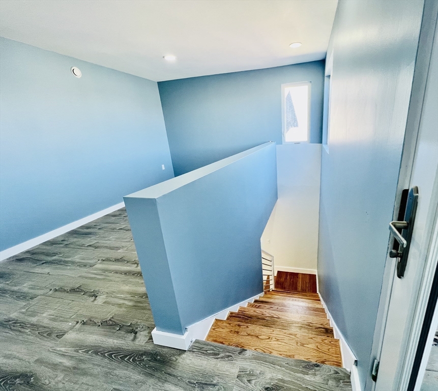 468 Brock Ave, South