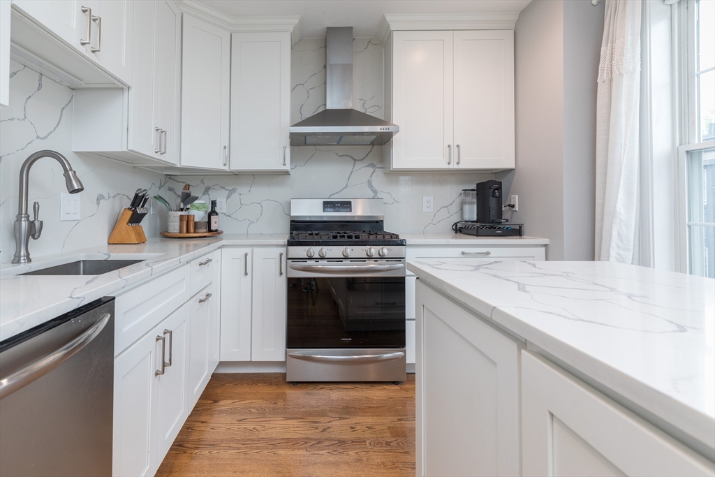 194 K St, South Boston