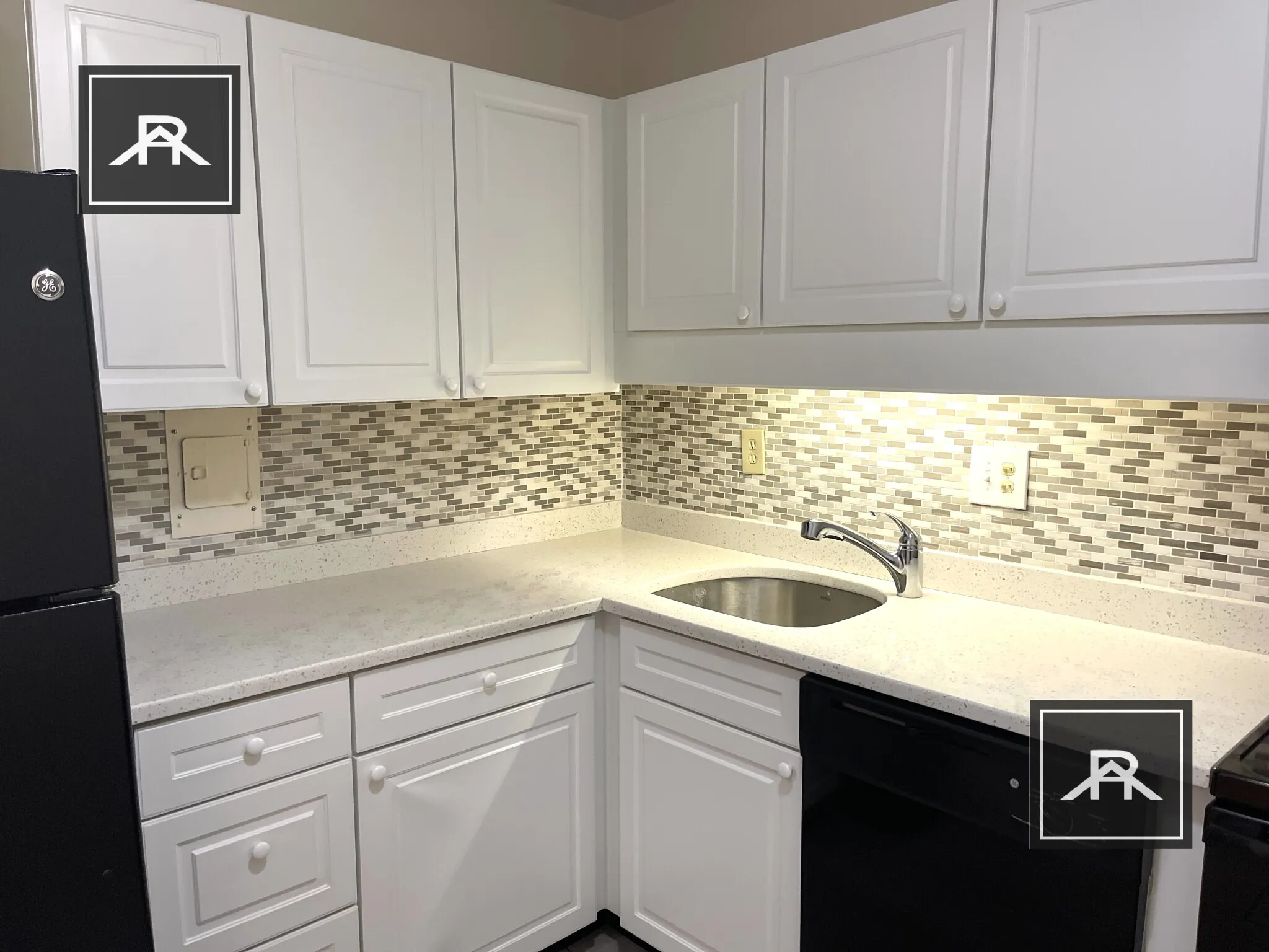 101 Monmouth St, Longwood