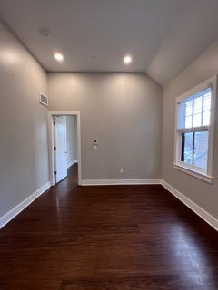 384 Harvard St, Mid-Cambridge