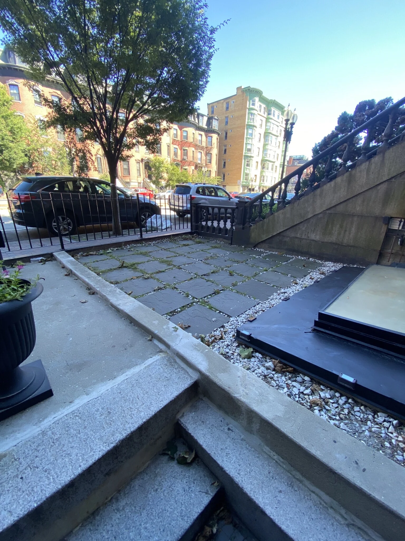 469 Massachusetts Ave, South End